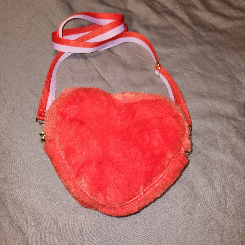 COPY - New Heart-Shaped Fuzzy Purse/Bag